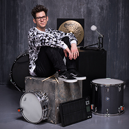 Máté Jancsovics with his drums